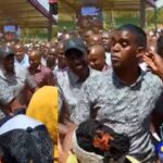 President Ruto Shoves Bodyguard to Greet Nyeri Residents in Rare Security Breach President Ruto Shoves Bodyguard to Greet Nyeri Residents in Rare Security Breach